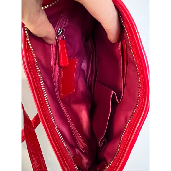 Coach Poppy Red Patent Leather Hangbag NWOT - Picture 7 of 12